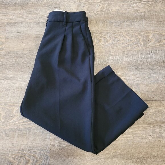 WILFRED | Aritzia The Effortless Pant Cropped Crepette | Sz. 0 - Picture 2 of 10